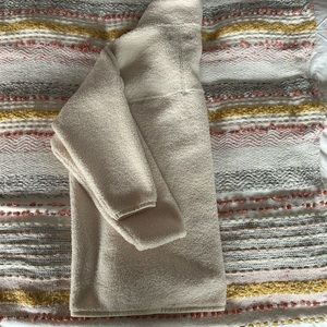 Frank & Oak Cream fleece